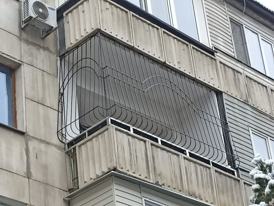 Решётки на окна металлические