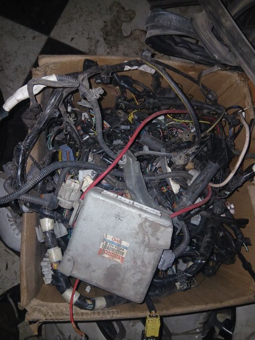 Mitsubishi outlander 2007год