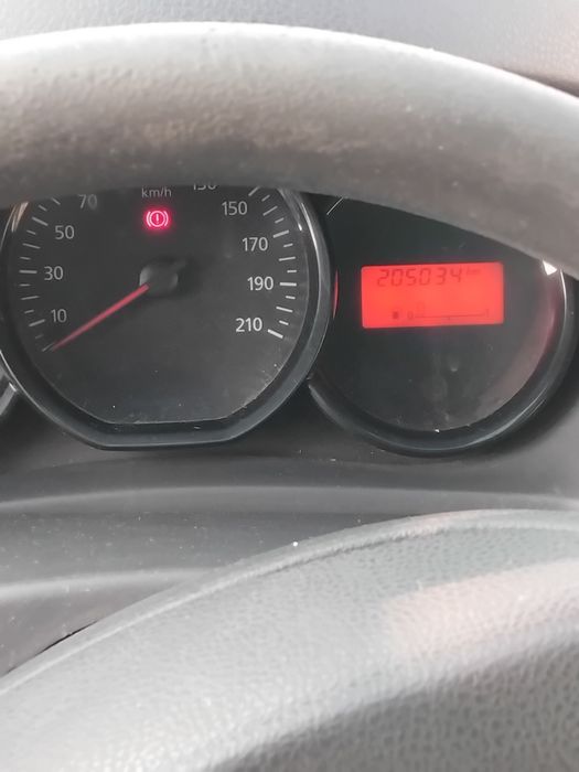 Vând Dacia sandero 2013