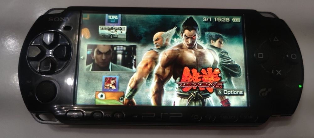 PSP-3004+64gb+200 Игри