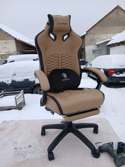 Scaun de gaiming cu vibrați