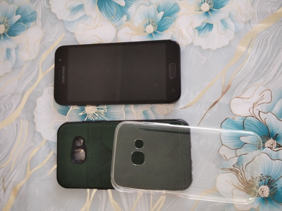 Самсунг а3 жағдайы өте жақсы