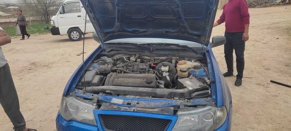 Neksiya 1.6 sotiladi