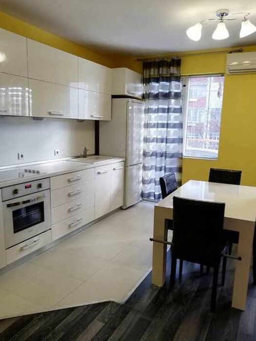 Дава се под наем Тристаен апартамент в Пловдив, Тракия - 90 кв.м за 500 € - Снимка #2