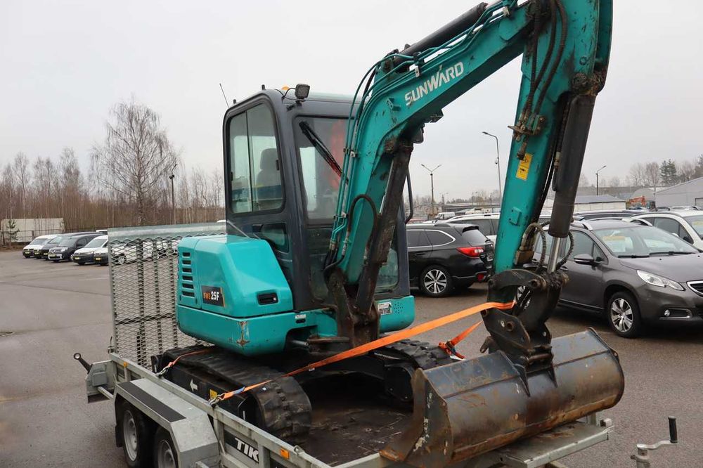 Inchiriere excavator miniexcavator si transport basculabil - executam rapid, corect si fara batai de cap