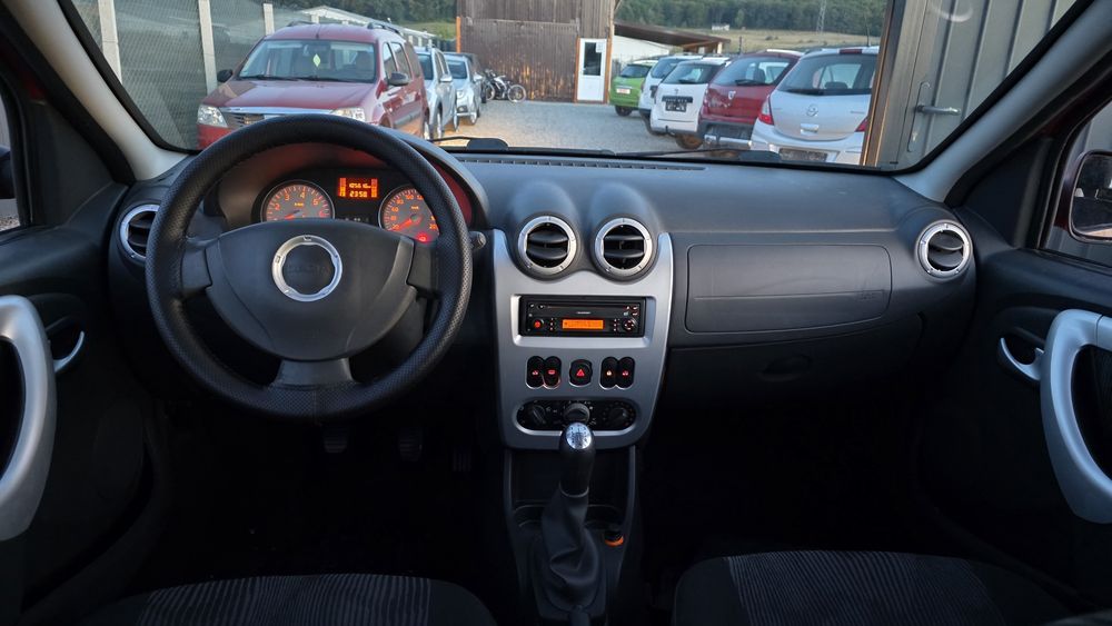 Dacia Logan mcv Laureate/7 locuri/100.000km/1.6 benzină/an 2010  Import Germania