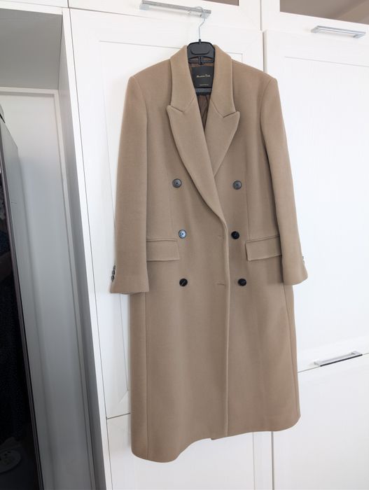 Пальто Massimo dutti 30000