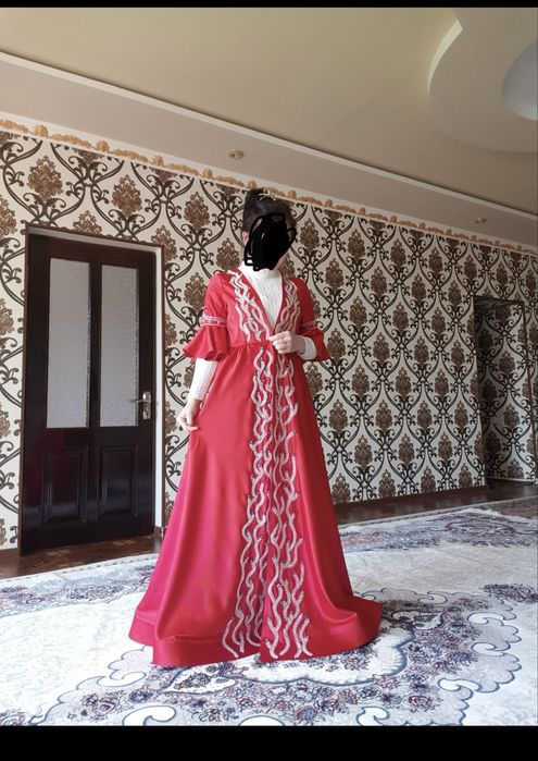 2 ta ansambl, 5 ta koylak. 800ming hammasi