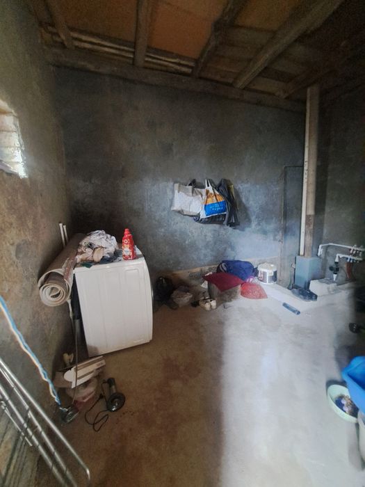 Абай 33 да янги уй сотилади СРОЧНО!!!