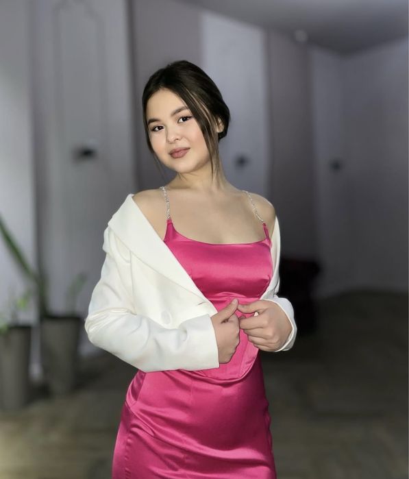 Продам новое платье