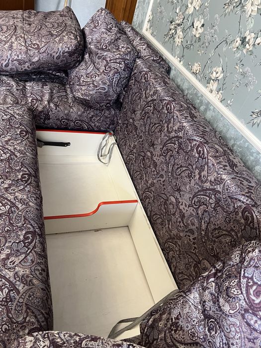 Диван раскладной с ящиками б/у