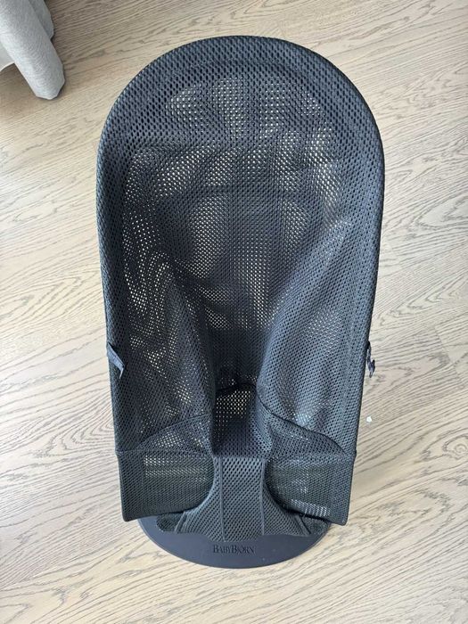 Balansoar BabyBjorn Bouncer Bliss Mesh, negru, aproape nou