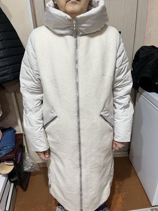 Зимняя куртка новая,сорвана этикетка покупала за 40000 продам 35000