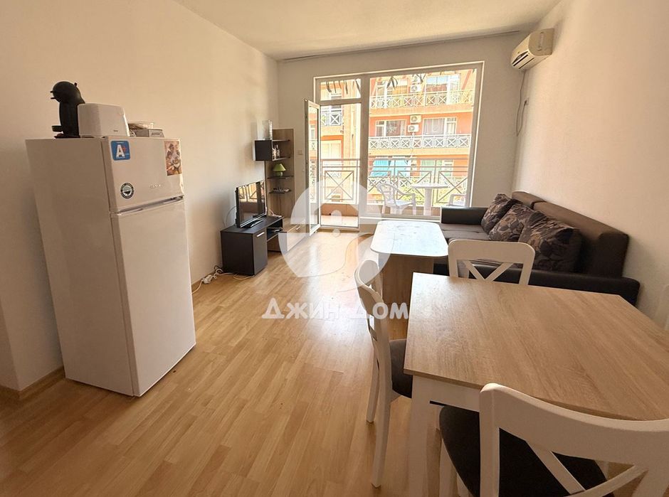 Продава се Двустаен апартамент в к.к. Слънчев бряг - 57 кв.м за 948 €/кв.м - Снимка #1