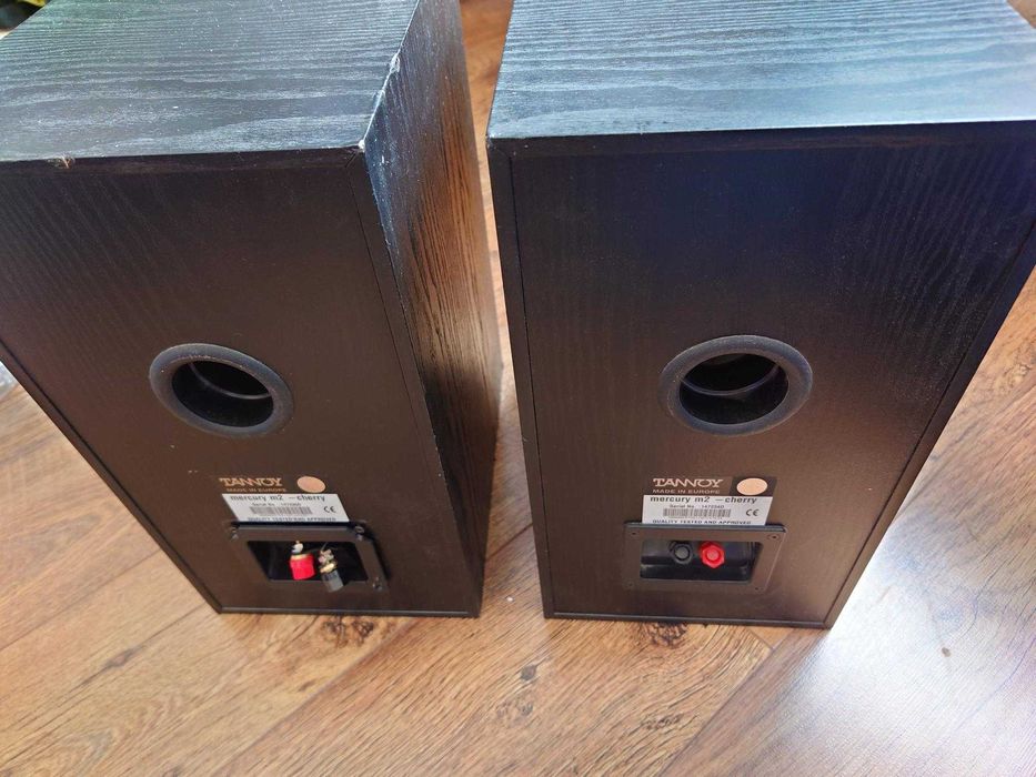 Tannoy Mercury M2 Cires cu suporti metalici
