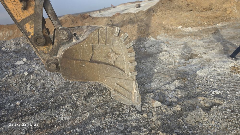 Экскаватор Хундай 450