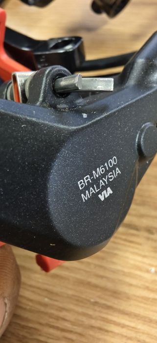 Комплект Спирачки   SHIMANO BL-M6100 DEORE