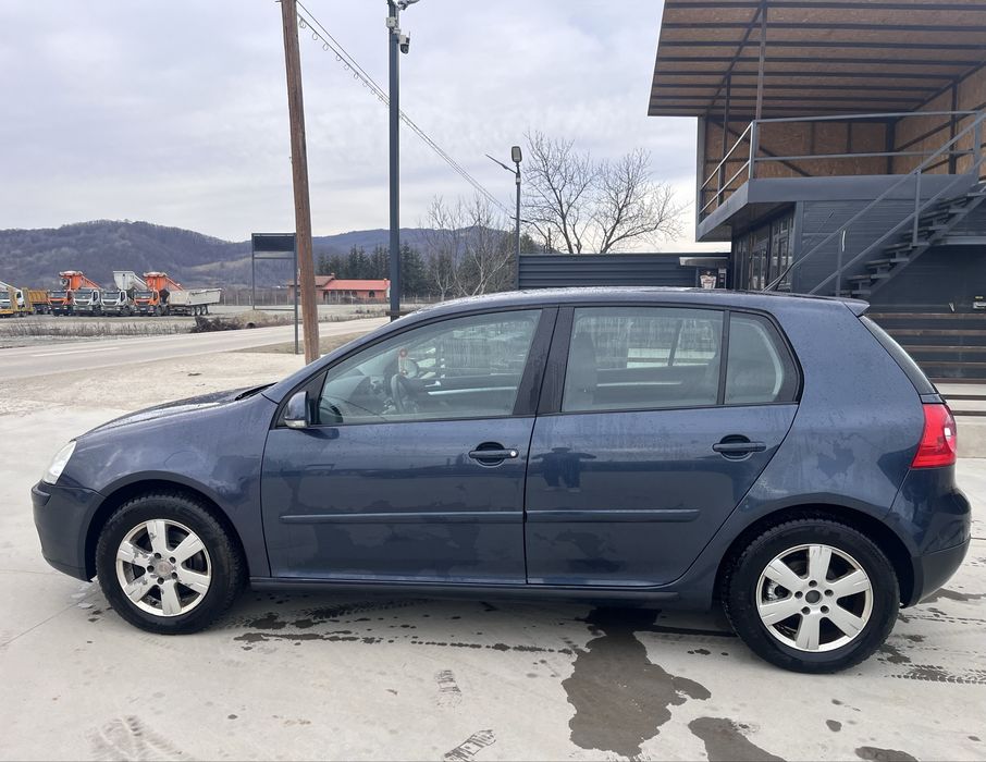 Vând golf 5 rabbit 1.9 tdi