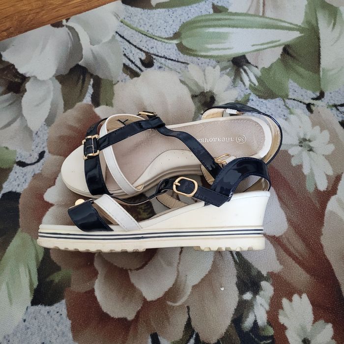 Босоножки детские 35 рр