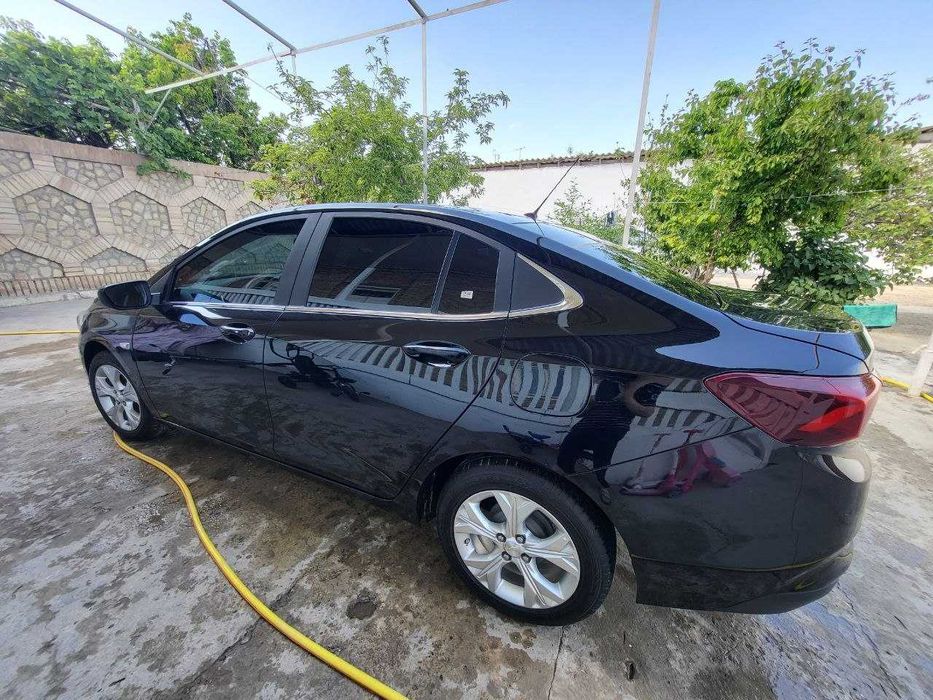 Chevrolet Onix 2025 — 2