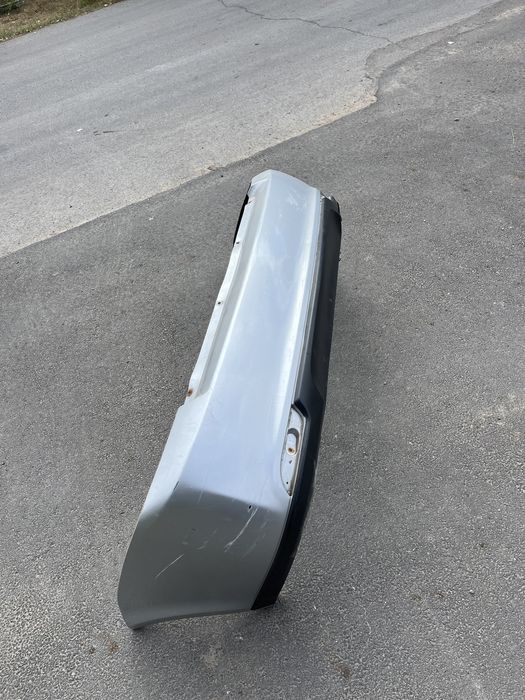 Продам задний бампер приора 2 хетчбек