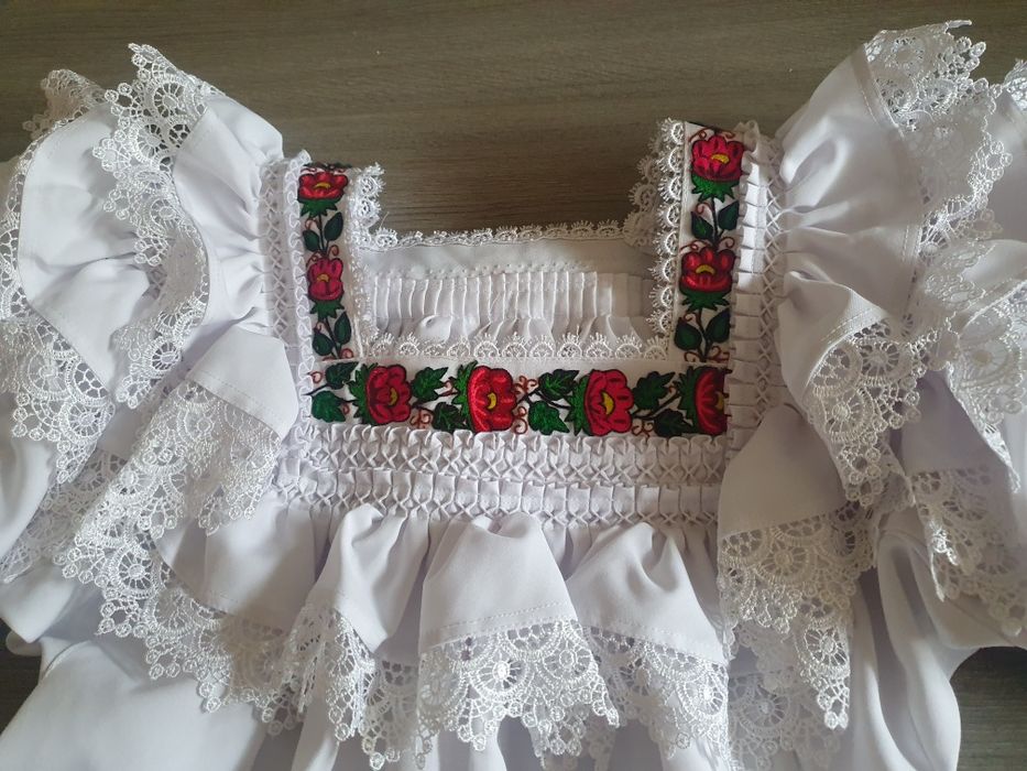 Costum popular de Maramureș