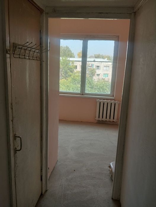 Продается 1 комнатная квартира на Кара Камыше 2/4