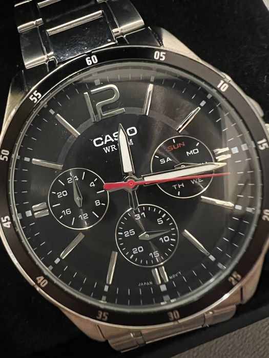Продам часы Casio MTP 1374