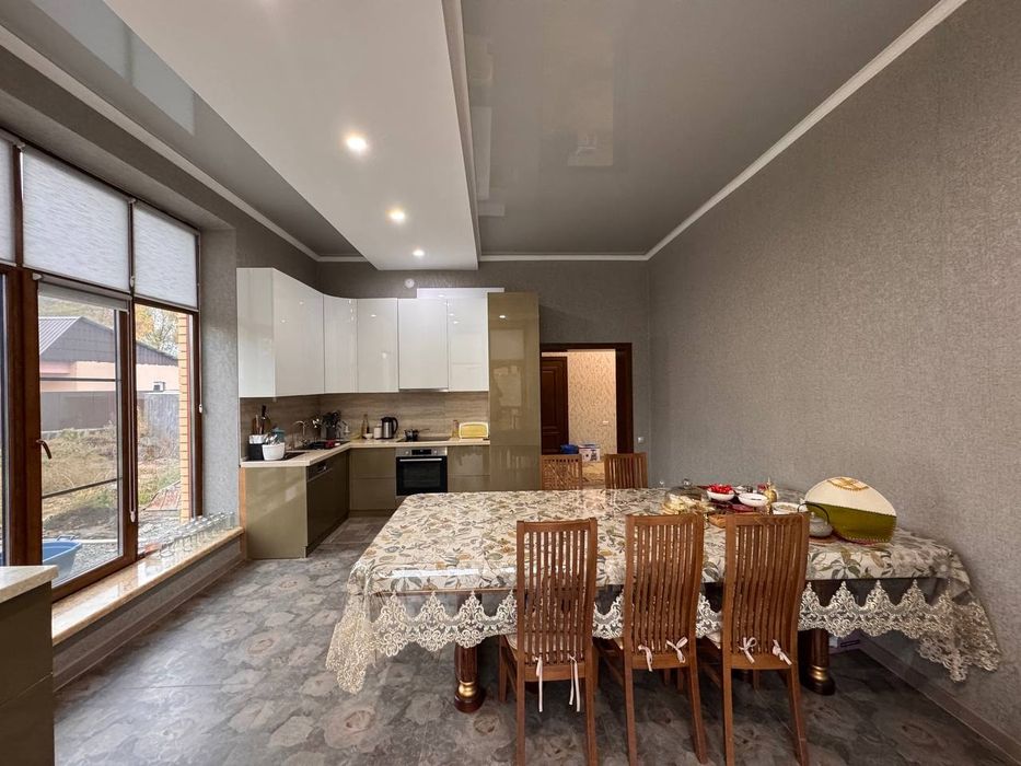 Продам коттедж в центре кшт