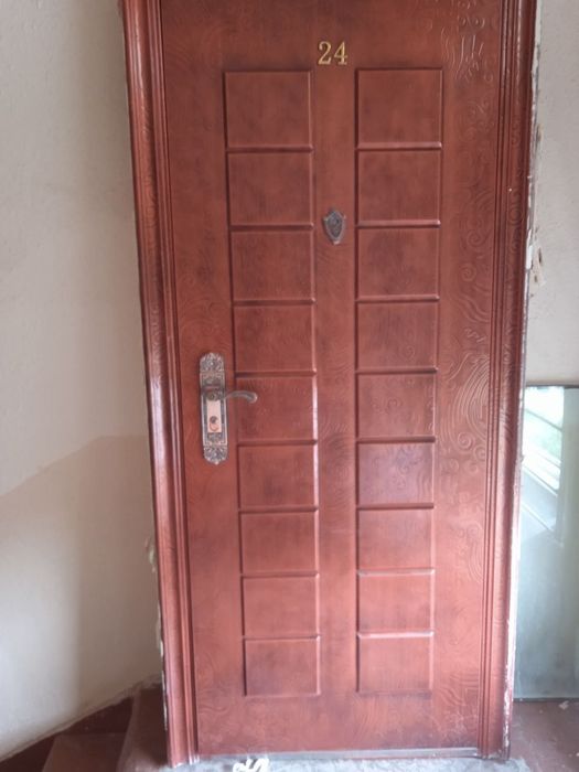 Дверь входная железная