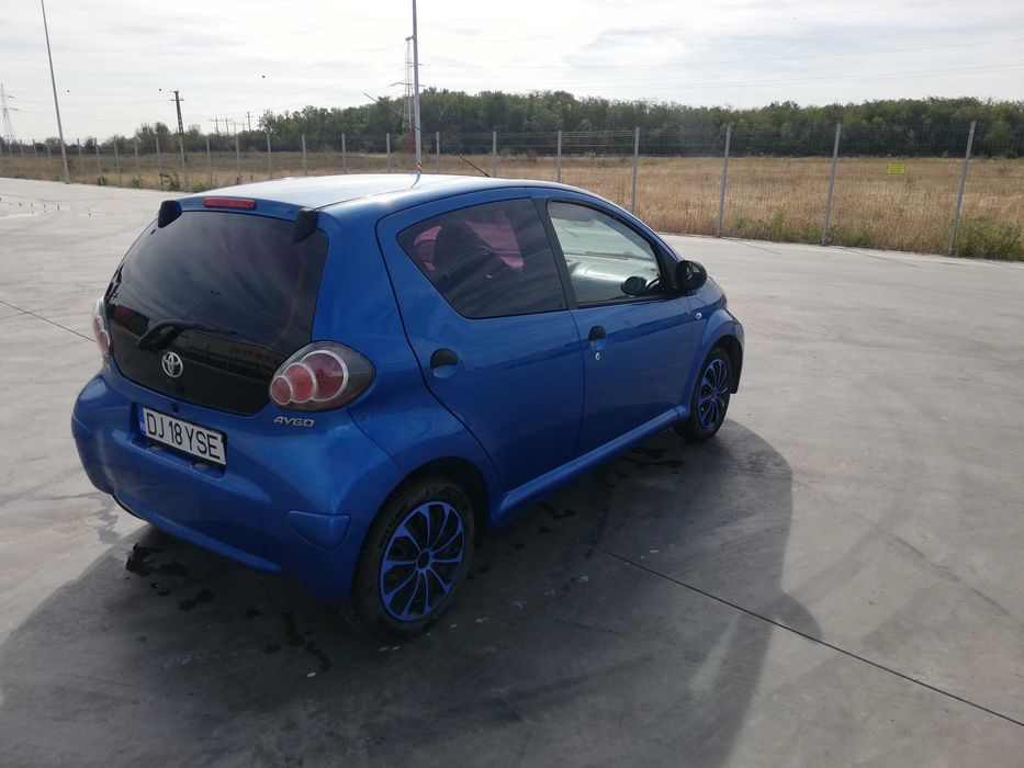 Vând auto Toyota Aygo