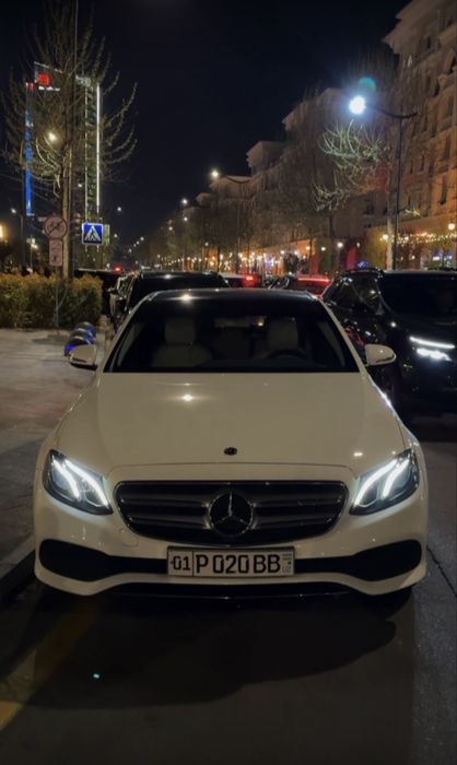 Mercedes Benz W213 E200