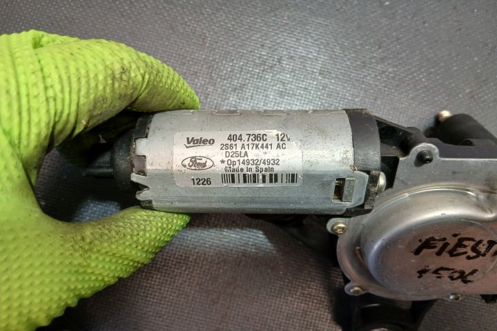 Motoras stergator luneta 2S61-A17K441-AC 404736C 2S61-A17K441-AC 4047