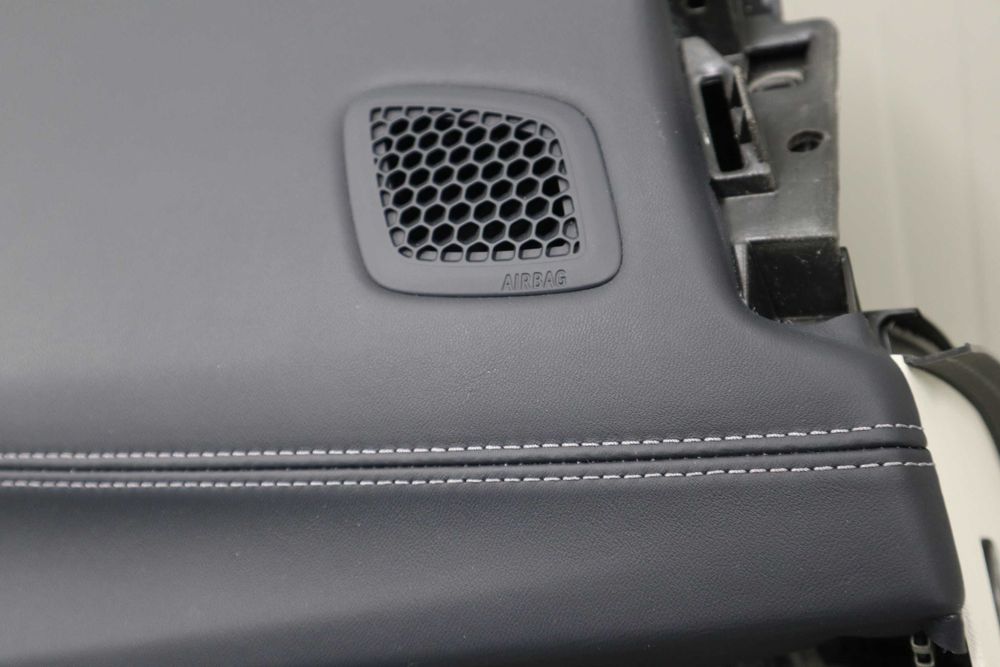 Арматурно табло БМВ Г11 Г12 BMW G11 G12 Синьо/бяло Индивидуал