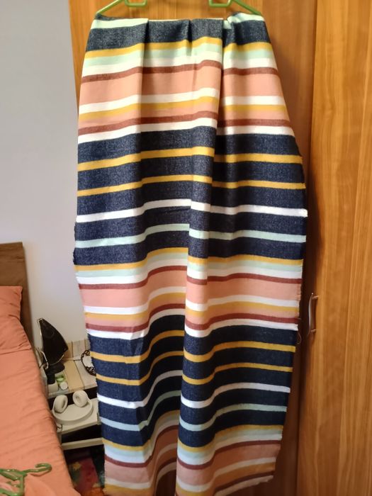 Fulare mari,noi,nu au fost purtate,Zara