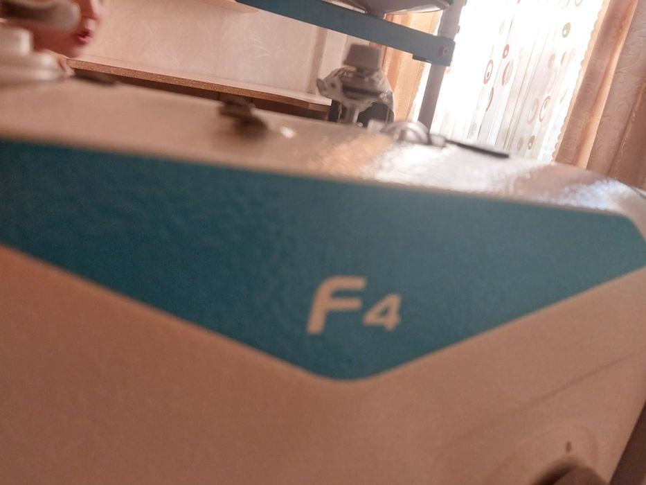 Швейная машинка Jack f4