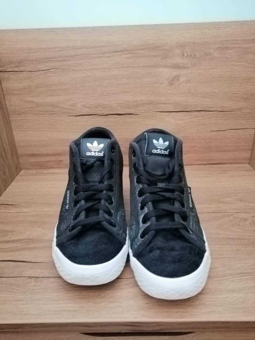 Кецове adidas originals, Размер 37и 1/2,