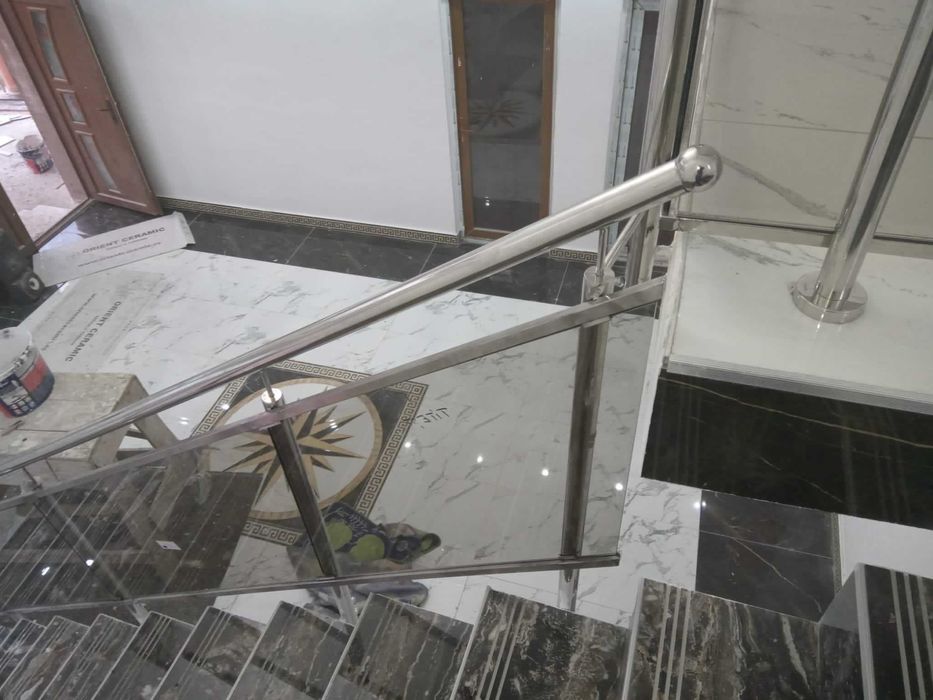 Balustrade de inox cu stcla