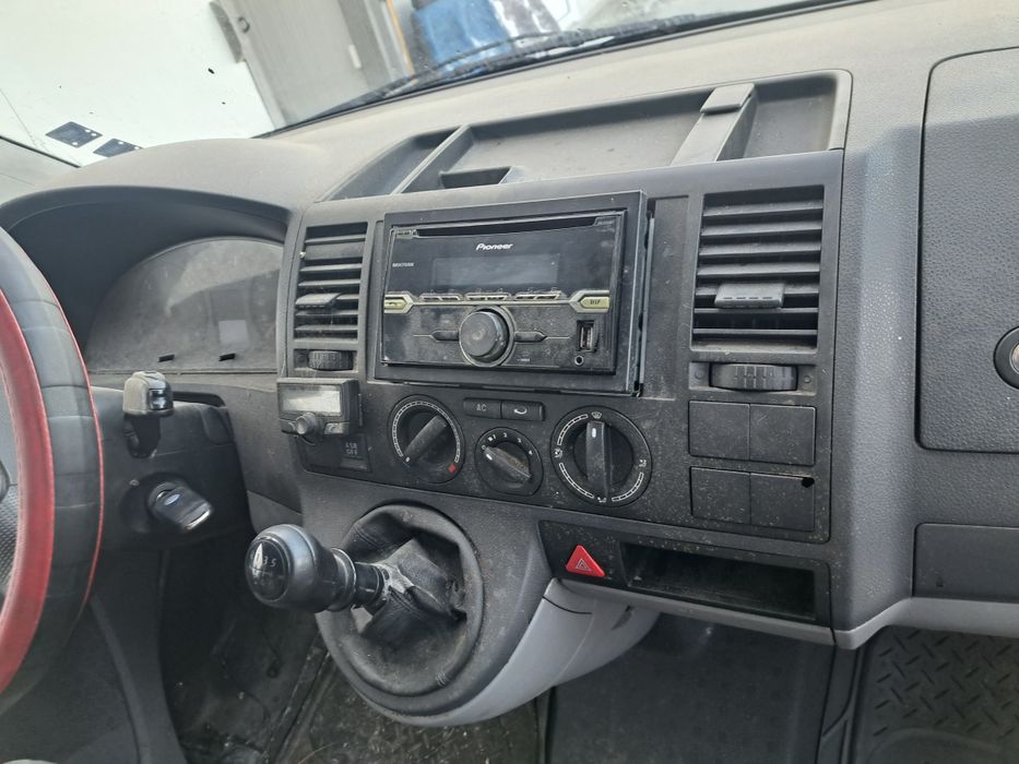 Фолксваген Транспортер VW Transporter T5 2.5ТДИ 131к.с. САМО НА ЧАСТИ