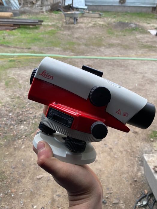 Нивилир leyca  NA730