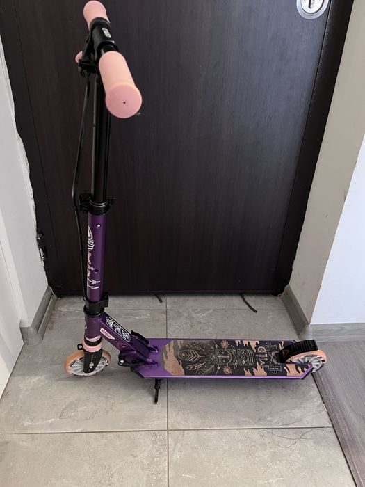 Trotineta cu suspensii si frane pe ghidon Oxelo