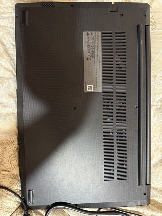 Ноутбук Mfg Date:2024/04/02 Lenovo V15 G2 IJL