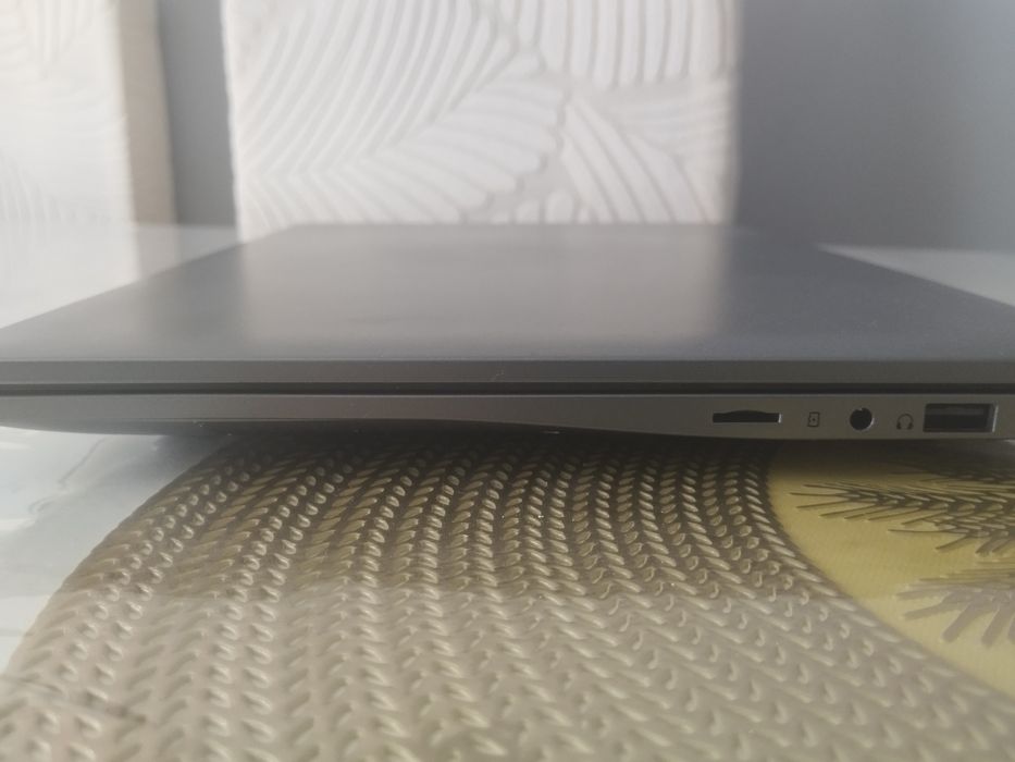 Продам ноутбук для работы