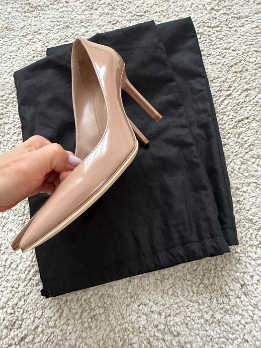 Pantofi Yves Saint Laurent