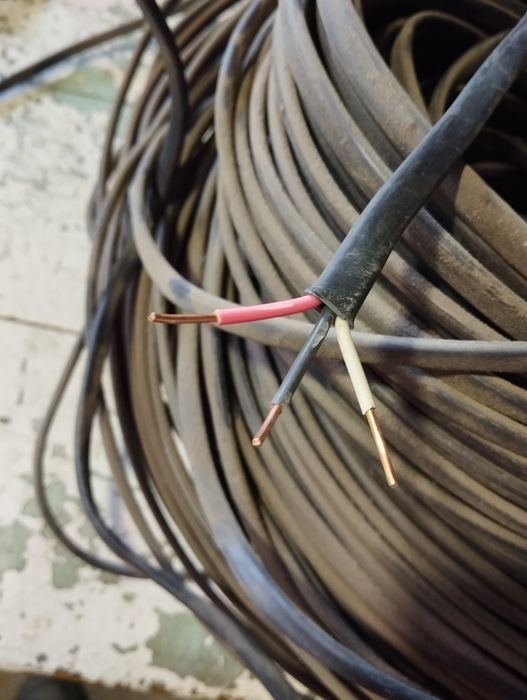 Кабель трёх жильный