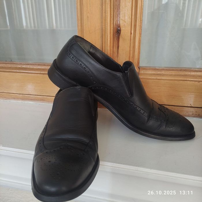 erkaklar oyoq kiyimi