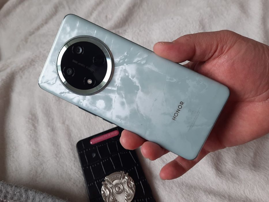 Продам Honor X9C