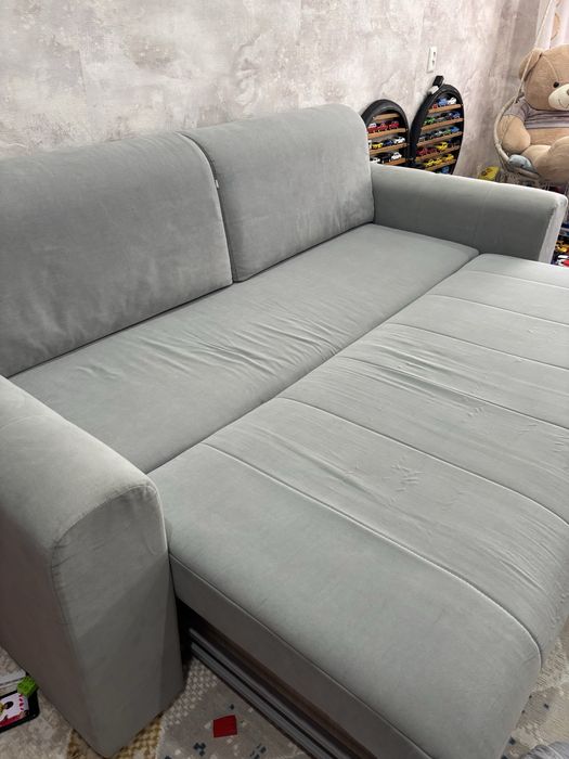 Продам диван в хорошем состоянии