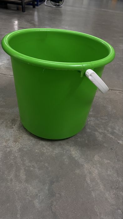 Продам баки, вёдра, бидоны