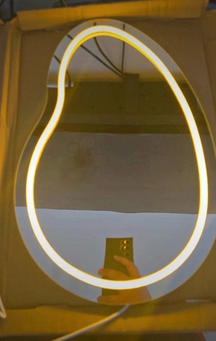 Oglinda decorativa cu banda led